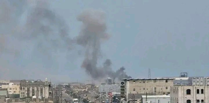 مدير ميناء المخا: أضرار جسيمة لحقت بالبنية التحتية للميناء جراء الاستهداف الحوثي