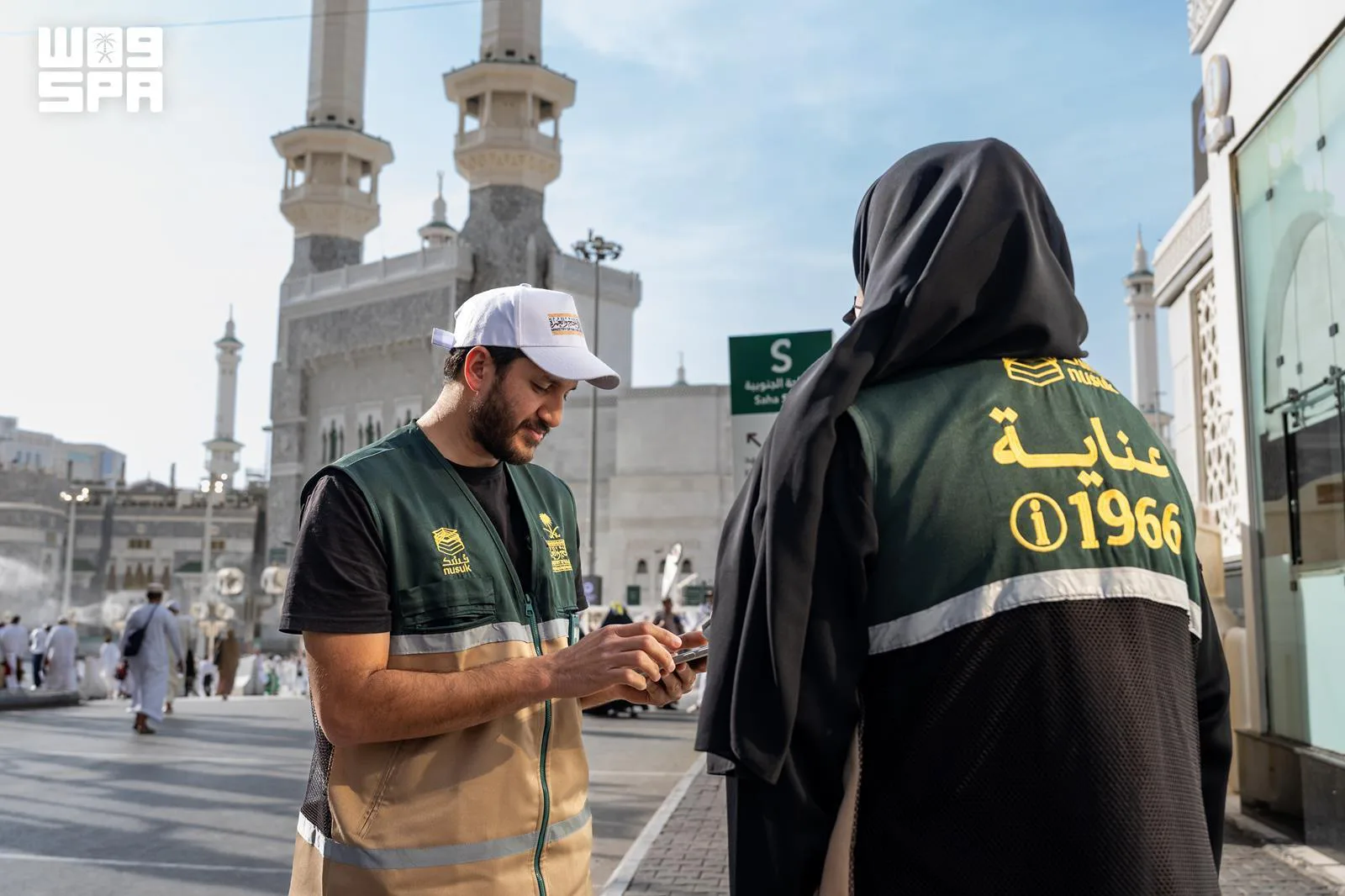 مركز العناية بضيوف الرحمن يستقبل 134 ألف مكالمة منذ بداية موسم العمرة