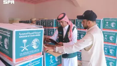 مركز الملك سلمان للإغاثة يوزع 1,440 سلة غذائية في محافظة المهرة باليمن