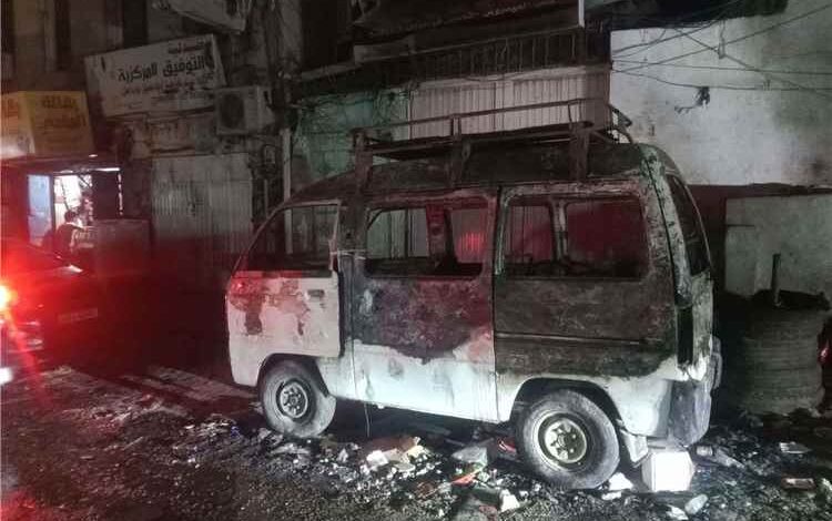 المشهد اليمني - "مصدر رزقه الوحيد تحول لرماد".. مبادرة إنسانية لإنقاذ سائق باص في العاصمة المؤقتة