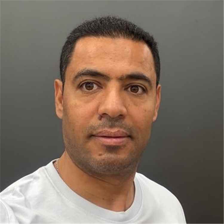 مصطفى ناجي: لا مساواة بين الدولة والحـ.ـوثيين.. والحياد يخدم المشروع السلالي