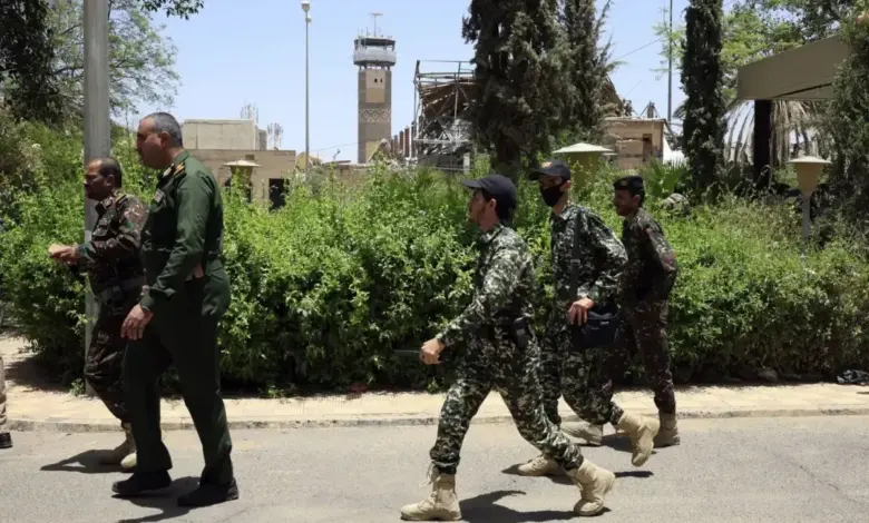 مقتل خبراء إيرانيين وعراقي في مواجهات بجبهة البرح بالحديدة