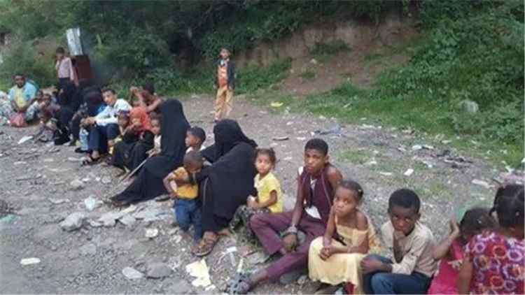 المشهد اليمني - مليشيا الحوثي تنفذ حملة تهجير قسري للمدنيين جنوبي الحديدة