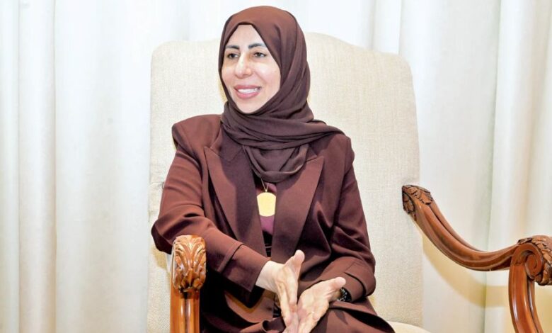 من الدوحة.. وزيرة الخارجية تفتح ملف الحوثيين والخليج: استعادة الدولة أولاً لإنهاء التهديد الإقليمي