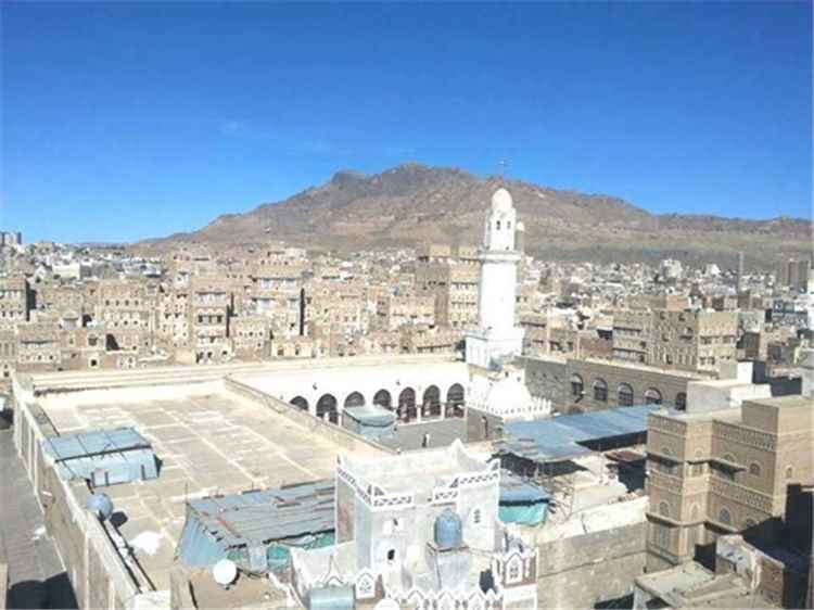 مندوب اليمن لدى منظمة اليونيسكو يحذر من مخطط حوثي خطير يهدد المعالم التاريخية في صنعاء القديمة