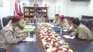 نائب رئيس هيئة الأركان يترأس اجتماع لجنة قبول الكلية الحربية لمناقشة ترتيبات الدفعة الـ 54