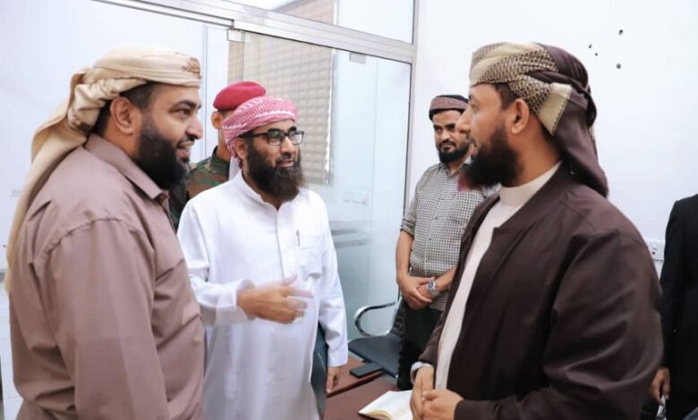 نائب وزير الأوقاف يتفقد مستوى الانضباط في قطاعات الوزارة
