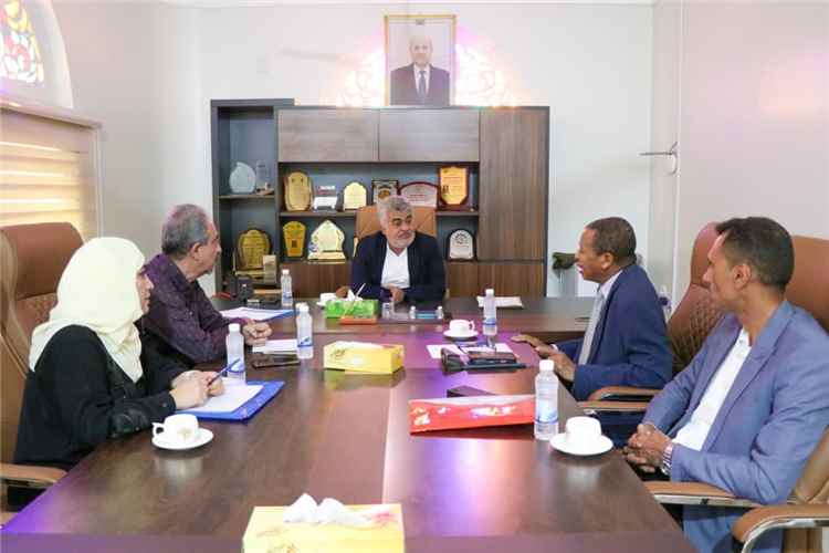 نائب وزير التخطيط يبحث مع برنامج الأغذية العالمي تعزيز التدخلات الإنسانية والتنموية