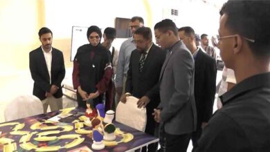 نائب وزير الثقافة يفتتح معرض "أبعد من الحرب بقليل" لنتاجات مشروع توظيف الشباب بالتراث والثقافة في عدن