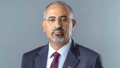 المشهد اليمني - ناشط انتقالي يهدد من يزيل صورة الزبيدي بالقتل