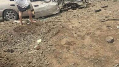 نجاة 3 مدنيين من انفجار لغم حوثي دمّر سيارتهم
