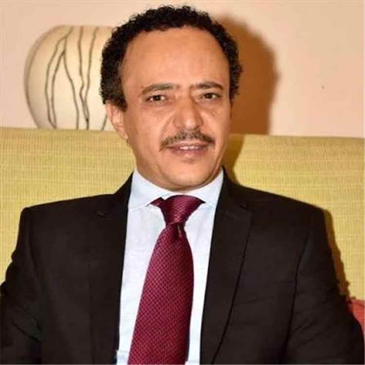 نجيب غلاب: الحوثيون يواجهون شكاوى اليمنيين من الجوع بالسجن والتخوين