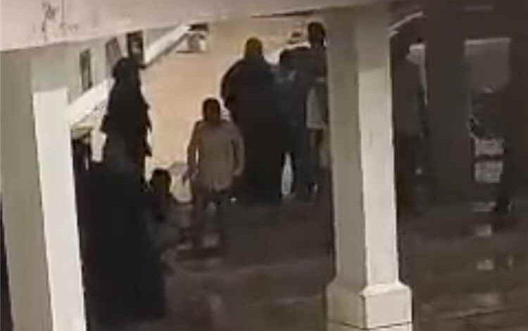نقابات عمال عدن تتهم «مجاميع من البلاطجة» باقتحام مقر الاتحاد وتلوّح بوقفة احتجاجية
