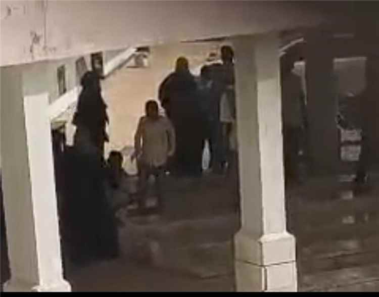 نقابات عمال عدن تتهم «مجاميع من البلاطجة» باقتحام مقر الاتحاد وتلوّح بوقفة احتجاجية