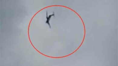 هبوط غامض لطائرتين في مطار صنعاء يثير التساؤلات.. ماذا تحملان؟