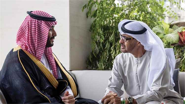 ورقة تحليلية: الشراكة بين الرياض وأبوظبي ركيزة لتأسيس نظام أمني خليجي لردع إيران وحماية الملاحة