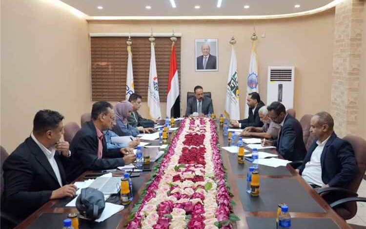 وزير الأشغال يرأس اول اجتماع لمجلس إدارة المؤسسة العامة للطرق والجسور في عدن