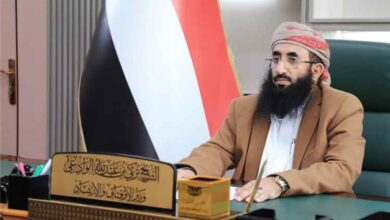 وزير الأوقاف: وحدة الصف والالتفاف حول القيادة الشرعية طريق اليمن لاستعادة الدولة وإنهاء الانقلاب الحوثي