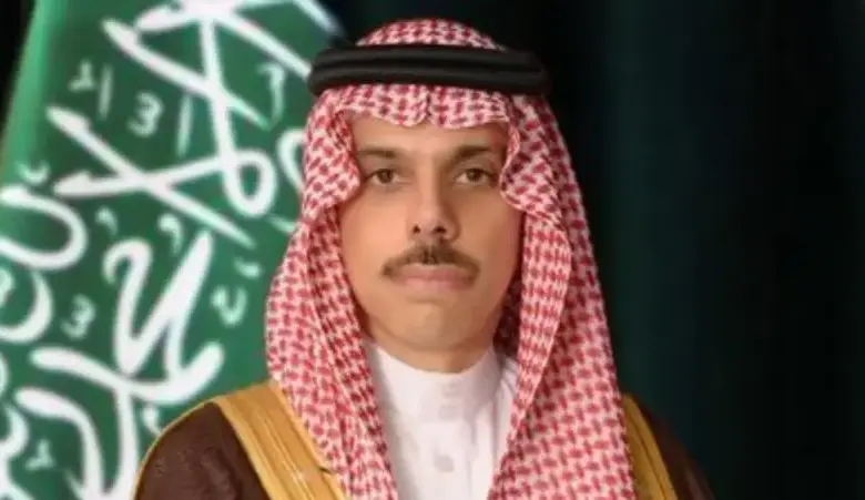 وزير الخارجية يبحث مع نظيره الإيراني جهود خفض التصعيد الإقليمي