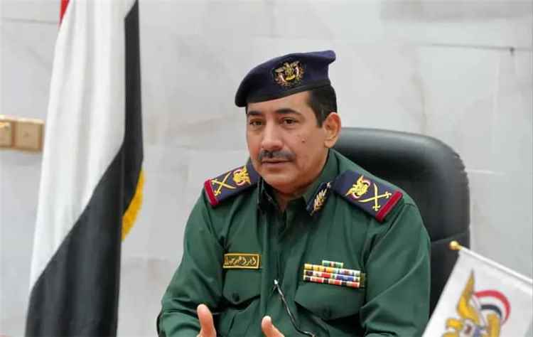 وزير الداخلية: استهداف مليشيا الحوثي لمعسكرات القوات المسلحة في مأرب وحضرموت جريمة مكتملة الأركان ولن تثني اليمنيين عن استعادة الدولة
