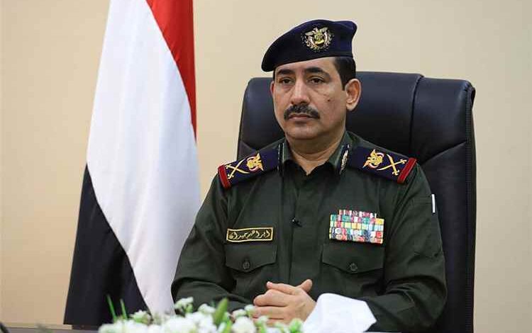 وزير الداخلية: الحـ.ـوثيون يقـ.ـاتلون معركتهم الأخيرة.. ووحدة القوات طريق استعادة الدولة