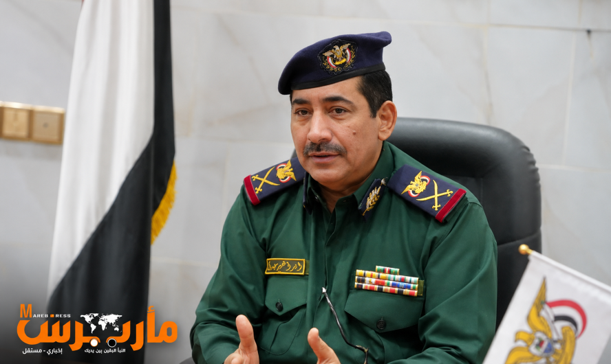 وزير الداخلية اليمني وبريطانيا يبحثان تعزيز التعاون الأمني ومواجهة تهديدات الحوثيين للملاحة