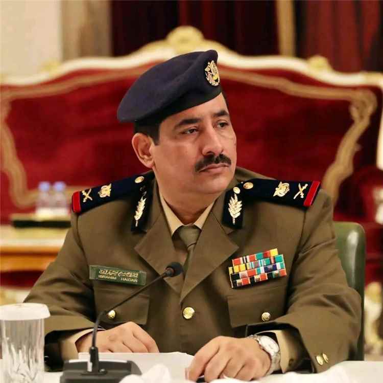 وزير الداخلية: قرار تصدير النفط بداية لكسر الحصار.. وجاهزون لاستعادة الدولة بالقوة