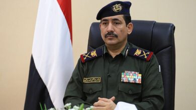 وزير الداخلية يبحث مع القائم بأعمال السفير الأمريكي التعاون في المجال الأمني