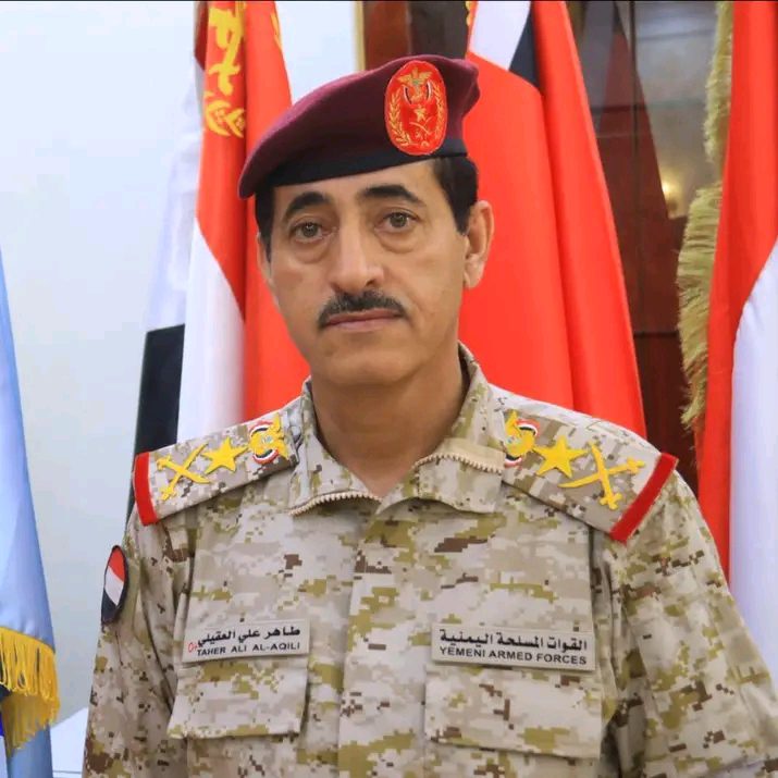 وزير الدفاع اليمني يعلن اعتماد آلية جديدة لصرف رواتب العسكريين ويكشف عن تمرد بعض القادة