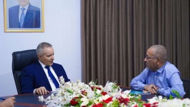 وزير الشؤون الاجتماعية والعمل يناقش أوضاع مكتب الوزارة في أبين وسبل تطوير أدائه