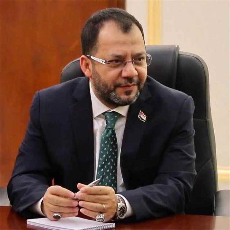 وزير الكهرباء والطاقة يدعو إلى توحيد الخطاب الإعلامي لكشف تضليل المليشيات الحوثية