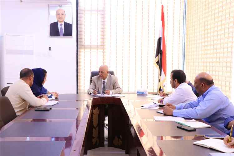 وزير المياه والبيئة يبحث مع اليونبس المشاريع المنفذة في عدد من المحافظات