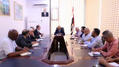 وزير المياه يبحث مع اليونيسف تعزيز التعاون في مجالات المياه والإصحاح البيئي