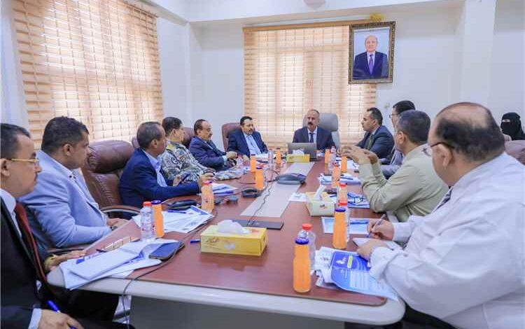 وزير النقل يترأس أول اجتماع لمجلس ادارة الهيئة العامة للشؤون البحرية لمناقشة اوضاع الهيئة واحتياجاتها