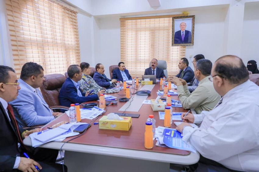 وزير النقل يتراس اجتماعاً موسعاً لمناقشة أوضاع الهيئة واحتياجاتها