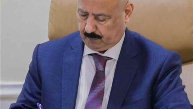 وزير النقل يصدر أربعة قرارات تكليف في قطاع الطيران المدني والأرصاد