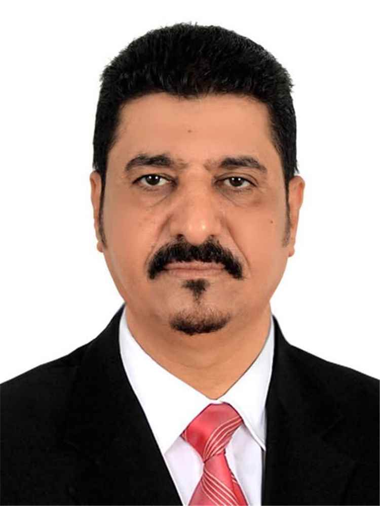 وزير النقل يصدر قراراً بتكليف عبدالرقيب صالح وكيلاً للهيئة العامة للطيران المدني والأرصاد