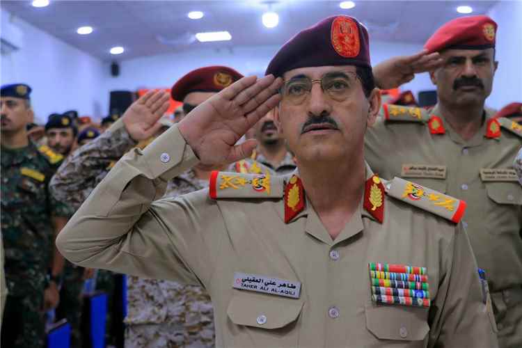 وزير سابق: انتظام صرف مرتبات الجنود دون خصميات غير قانونية يعكس نجاح جهود وزير الدفاع
