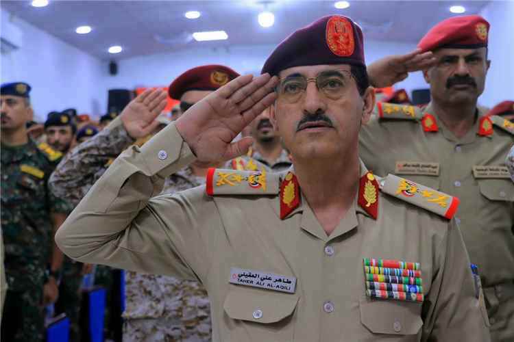 وزير سابق: انتظام صرف مرتبات الجنود يعكس نجاح إجراءات وزارة الدفاع