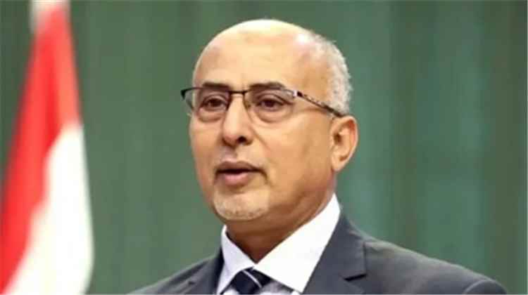 المشهد اليمني - وزير سابق يحذر من التشكيك الممنهج في "الشرعية" ويدعو لنقد بناء يدعم استعادة الدولة