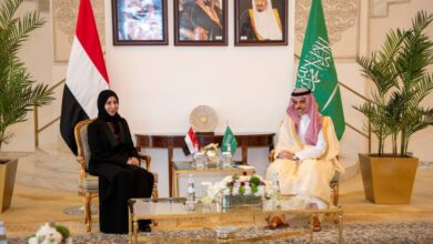 وزيرة الخارجية اليمنية: لن نقبل بتحويل أراضينا وممراتنا البحرية إلى منطلق لتهديد المملكة والملاحة الدولية