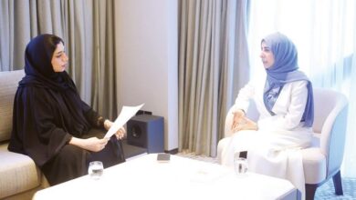 وزيرة الخارجية لـ أخبار الخليج: استعادة الدولة ركيزة لأمن اليمن والخليج والبحر الأحمر