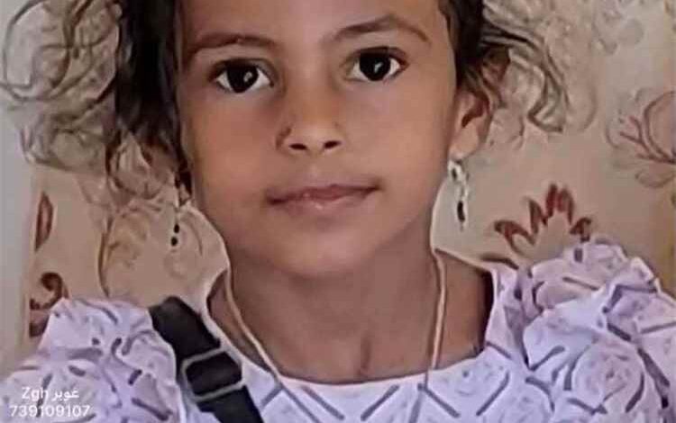 وفاة طفلة وإصابة شقيقتها بانهيار صخري في القبيطة