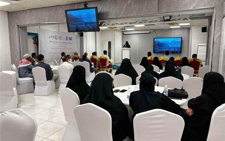 وكيل حضرموت الجيلاني يؤكد أن قطاع الثروة السمكية يمثل أحد القطاعات الاقتصادية والحيوية المهمة في حضرموت