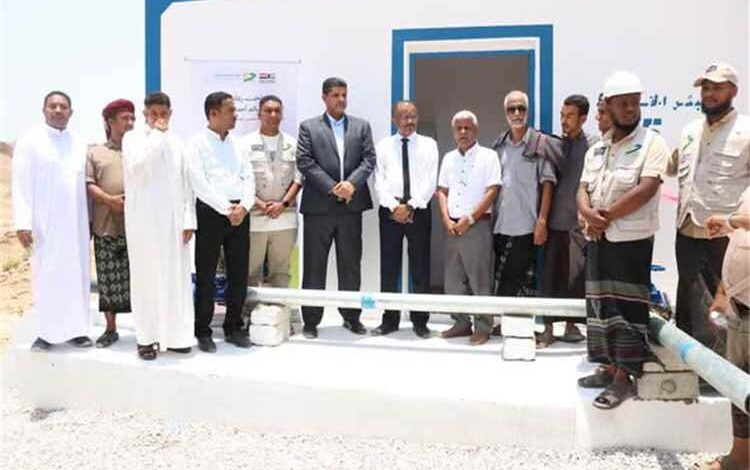 وكيل حضرموت للشؤون الفنية يدشن ويفتتح عددًا من المشاريع الخدمية والتنموية بمدينة الحامي بالشحر