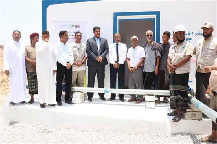 وكيل حضرموت للشؤون الفنية يدشن ويفتتح عددًا من المشاريع الخدمية والتنموية بمدينة الحامي بالشحر