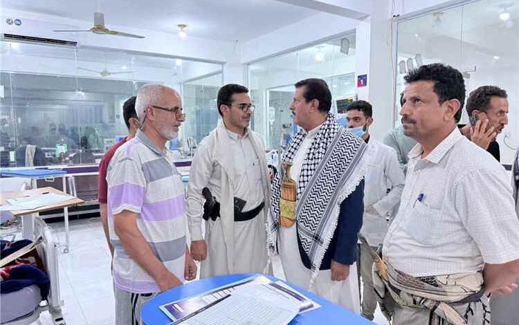 المشهد اليمني - وكيل مأرب يزور جرحى القوات المسلحة ويوجه بتوفير الرعاية الطبية الكاملة لهم