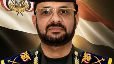 وكيل وزارة الداخلية يعلن عن خطة لملاحقة خلايا نائمة ويؤكد تعزيز الشراكة الأمنية مع السعودية