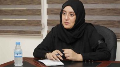 وكيلة محافظة حضرموت تبحث مع السلطة المحلية والأمن بالشحر تعزيز حماية المرأة والأمن المجتمعي