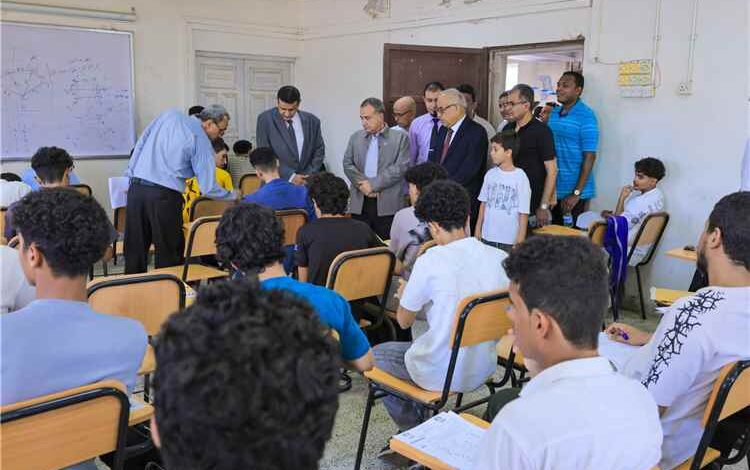 1023 طالبًا وطالبة يتنافسون على مقاعد كلية الحاسوب بجامعة عدن